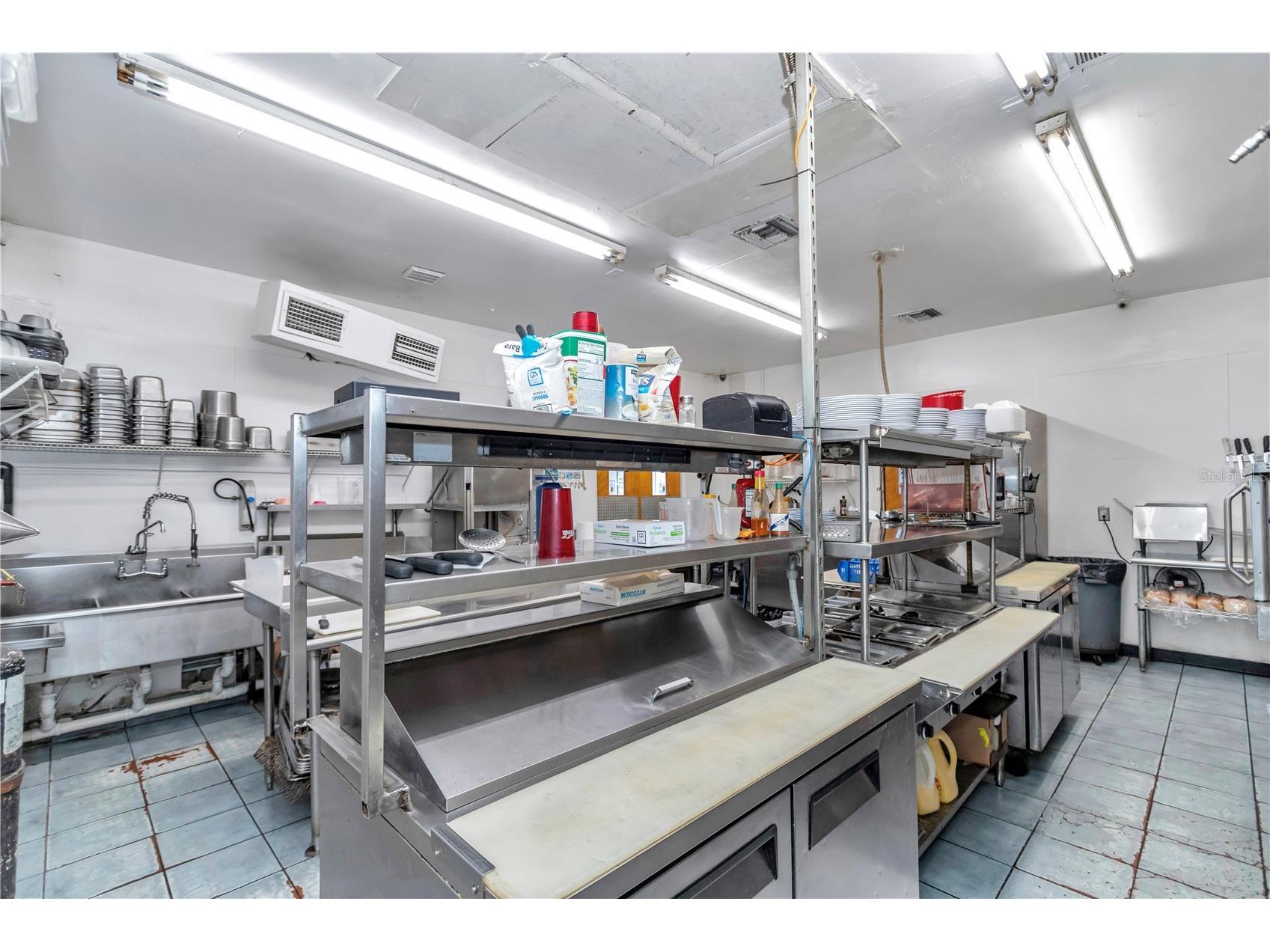 963 N Suncoast Boulevard Crystal River FL 34429 OM725688 image29