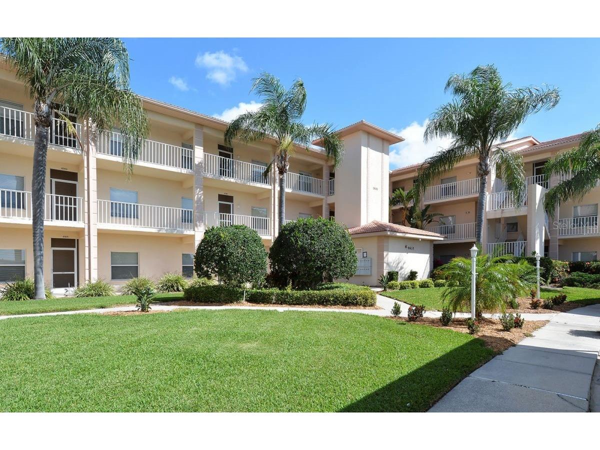 9630 Club South Circle #6108 Sarasota FL 34238 A4560282 image1