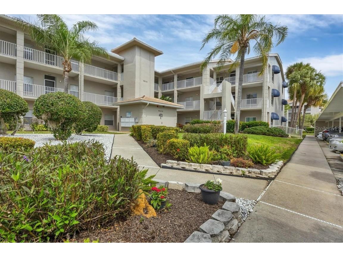 9630 Club South Circle #6201 Sarasota FL 34238 A4666802 image1