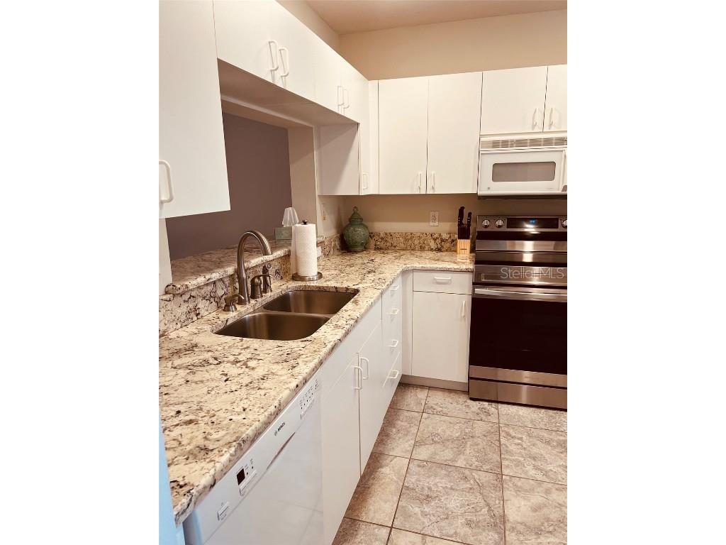 9630 Club South Circle #6201 Sarasota FL 34238 A4666802 image4