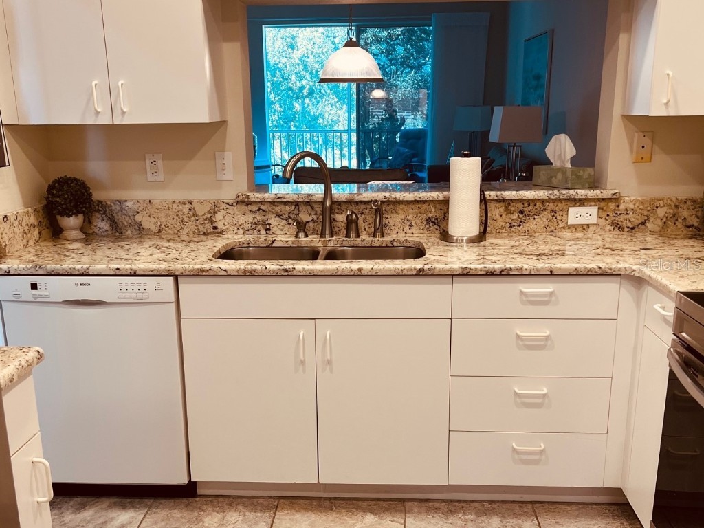 9630 Club South Circle #6201 Sarasota FL 34238 A4666802 image5