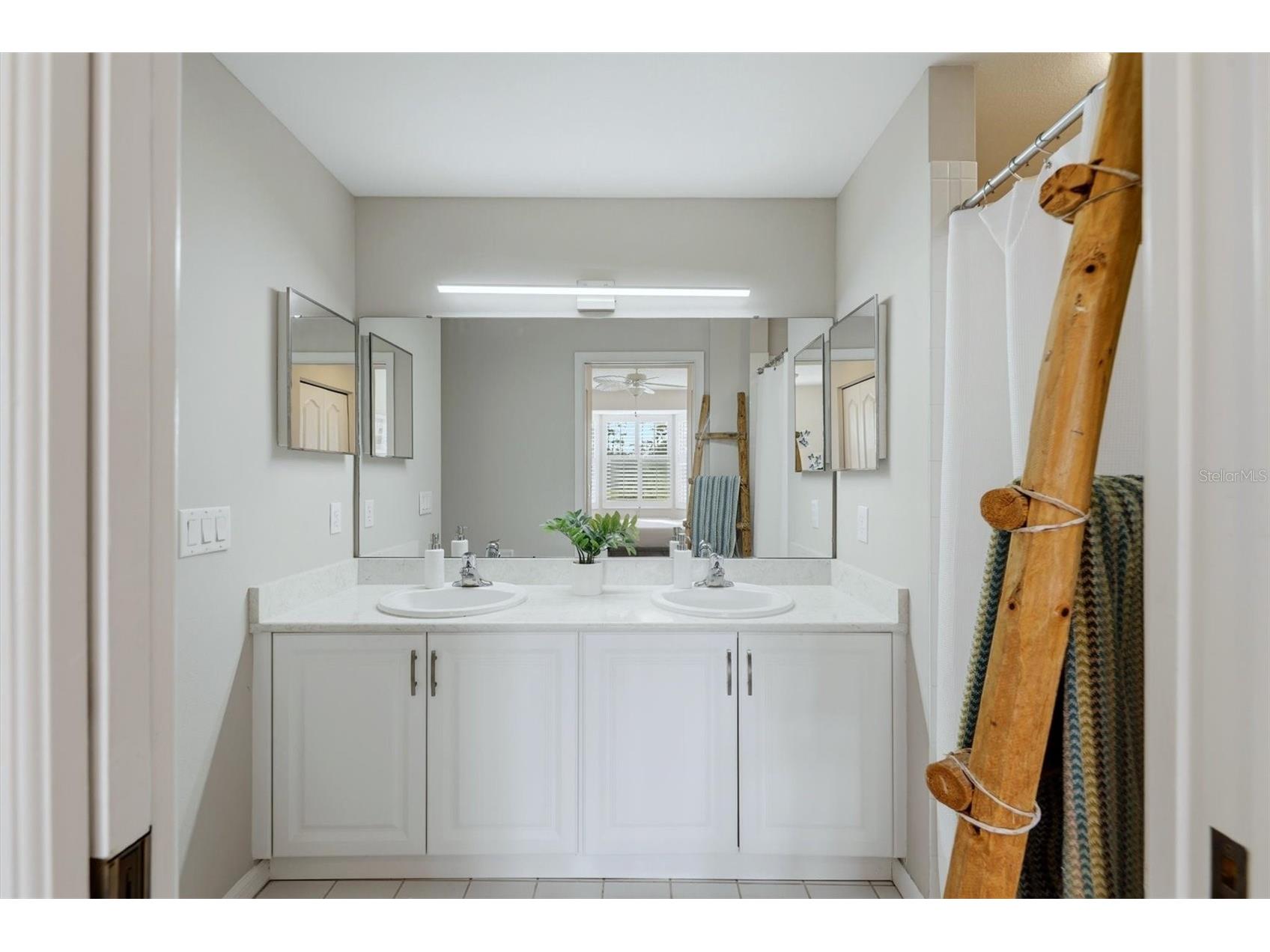 9631 Castle Point Drive #1113 Sarasota FL 34238 A4685057 image30