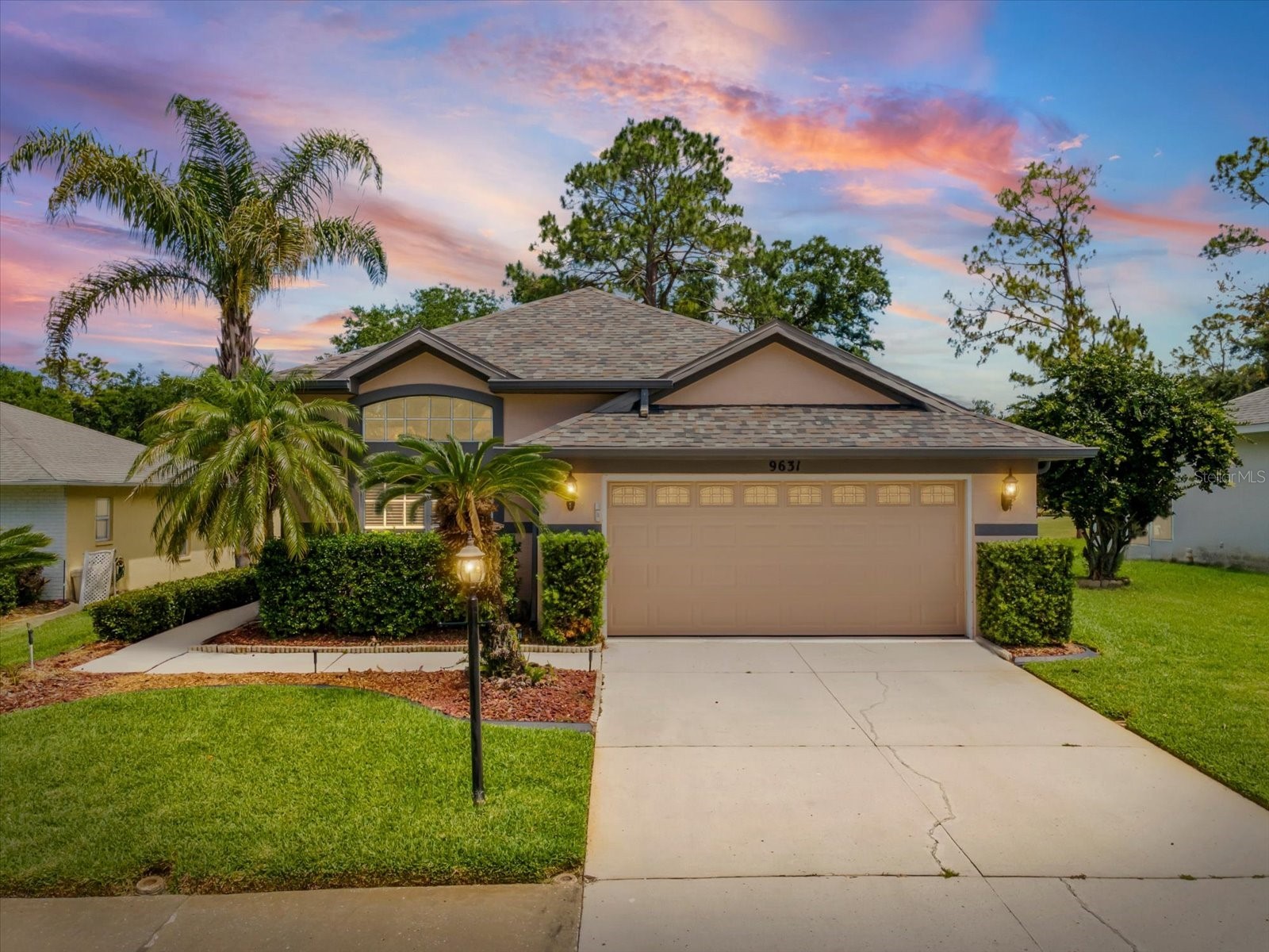9631 Oakwood Hills Court New Port Richey FL 34655 W7885440 image1
