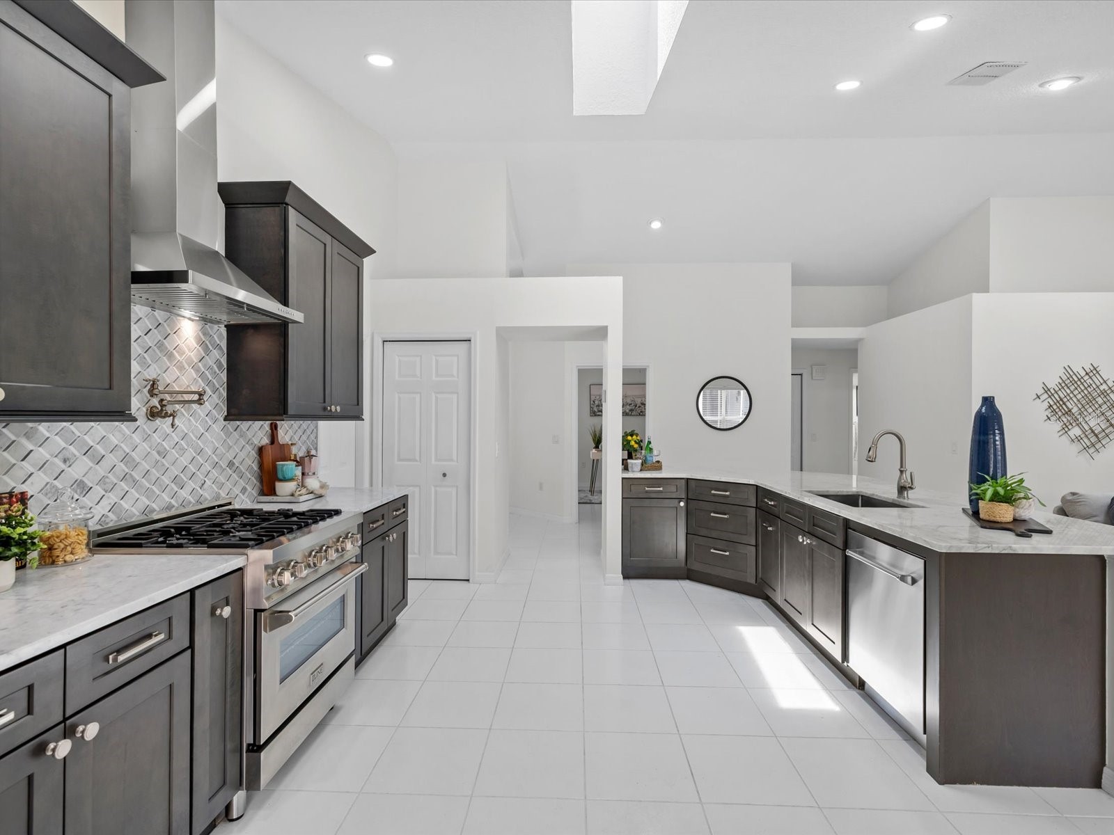 9631 Oakwood Hills Court New Port Richey FL 34655 W7885440 image7