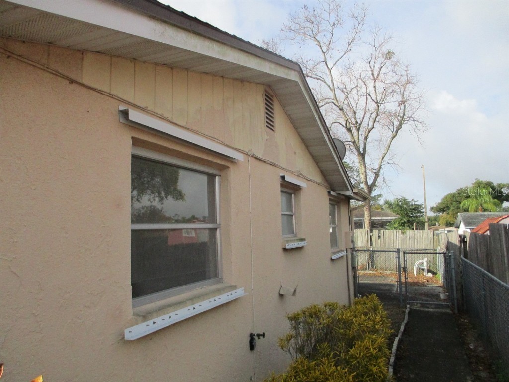 9635 Rainbow Lane Port Richey FL 34668 W7881830 image5