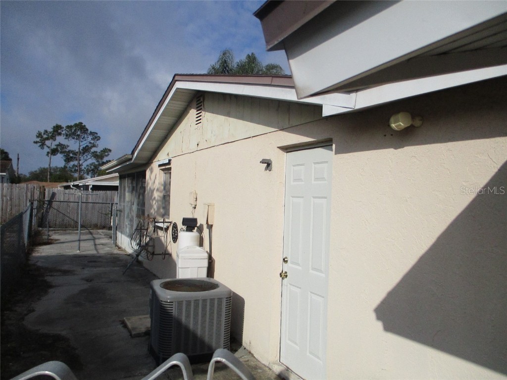9635 Rainbow Lane Port Richey FL 34668 W7881830 image6