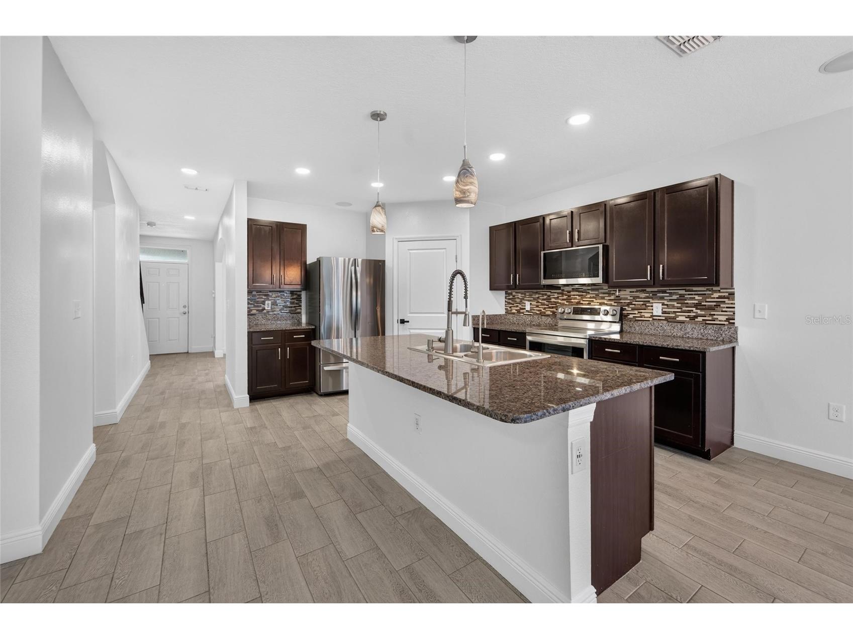9637 Troncais Circle Thonotosassa FL 33592 TB8531780 image10