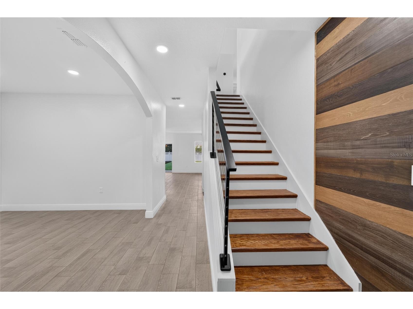 9637 Troncais Circle Thonotosassa FL 33592 TB8531780 image4