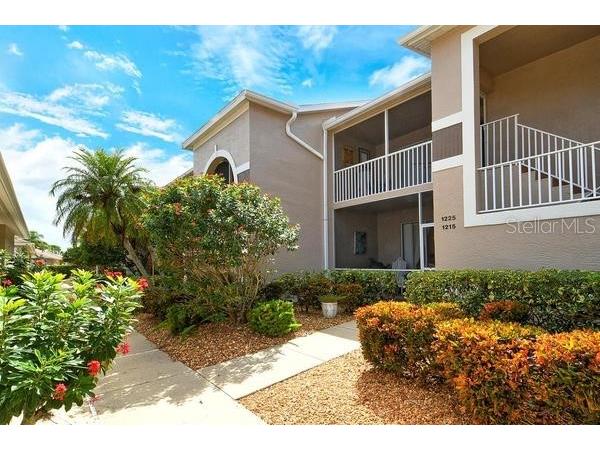 9641 Castle Point Drive #1215 Sarasota FL 34238 A4664283 image2