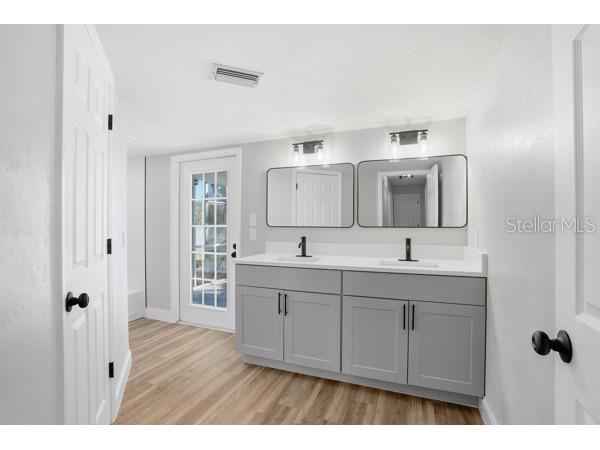 9642 Elgin Boulevard Spring Hill FL 34606 TB8480842 image17