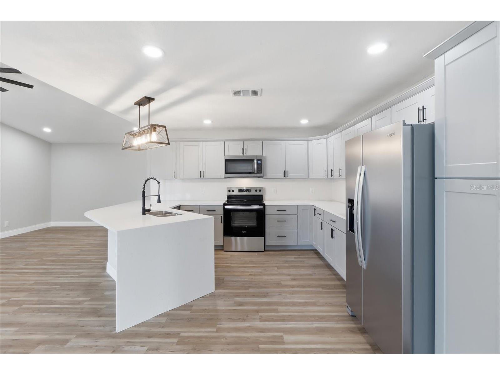 9642 Elgin Boulevard Spring Hill FL 34606 W7887390 image13