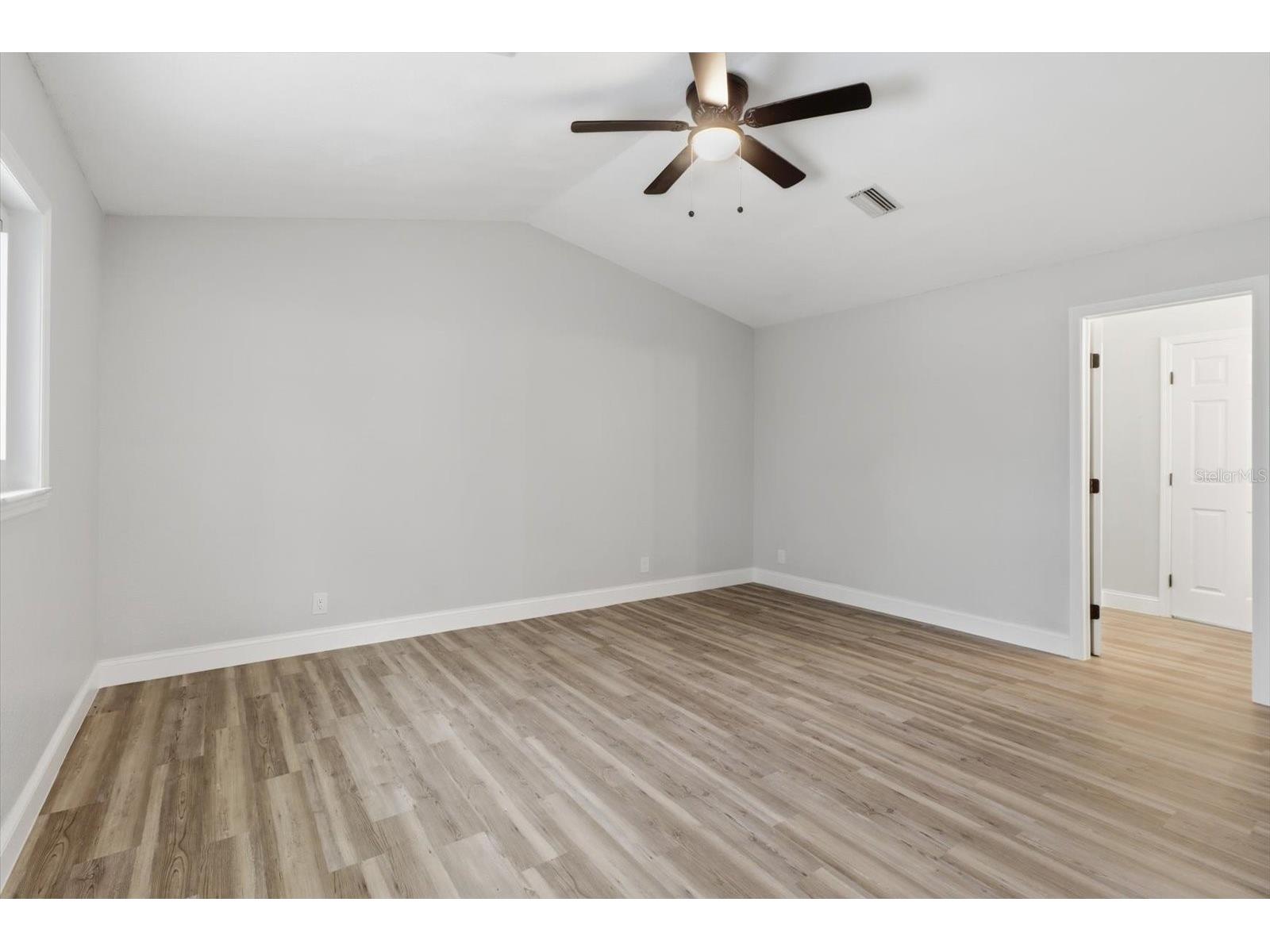 9642 Elgin Boulevard Spring Hill FL 34606 W7887390 image16
