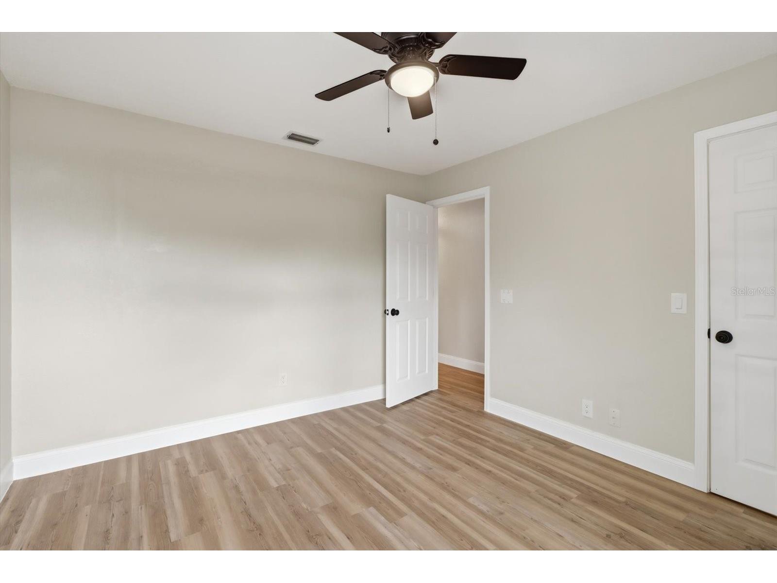 9642 Elgin Boulevard Spring Hill FL 34606 W7887390 image22