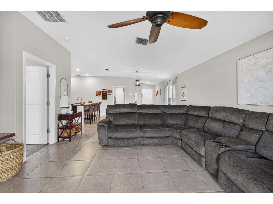 9645 Lemon Drop Loop Ruskin FL 33573 TB8455736 image18