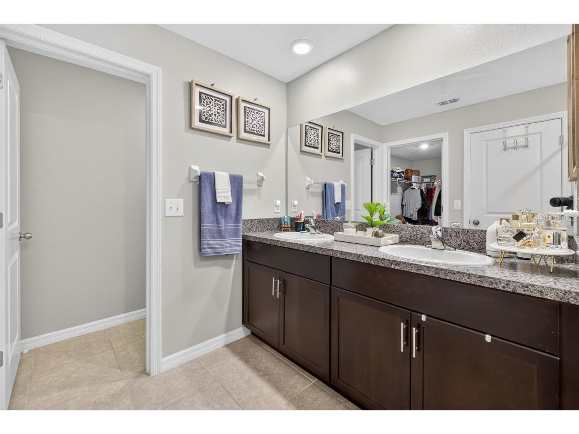 9645 Lemon Drop Loop Ruskin FL 33573 TB8455736 image31