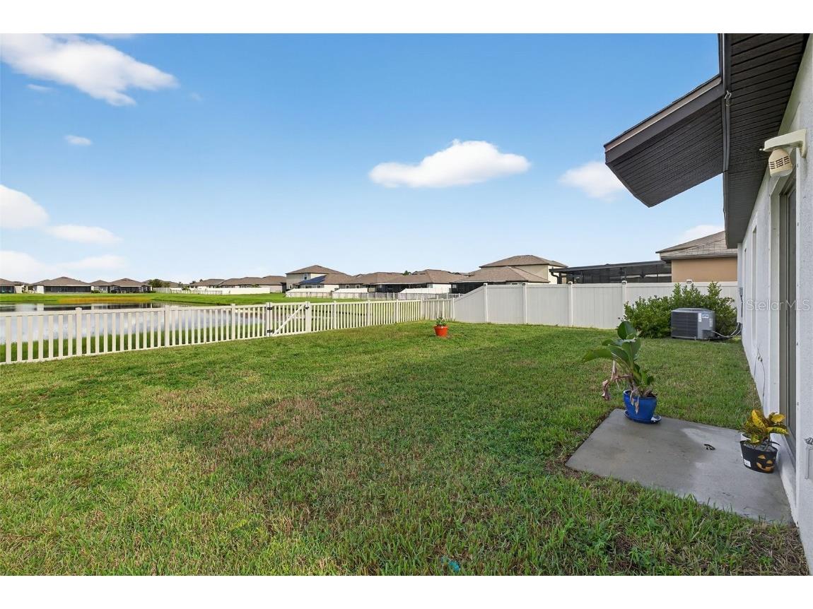 9645 Lemon Drop Loop Ruskin FL 33573 TB8455736 image34