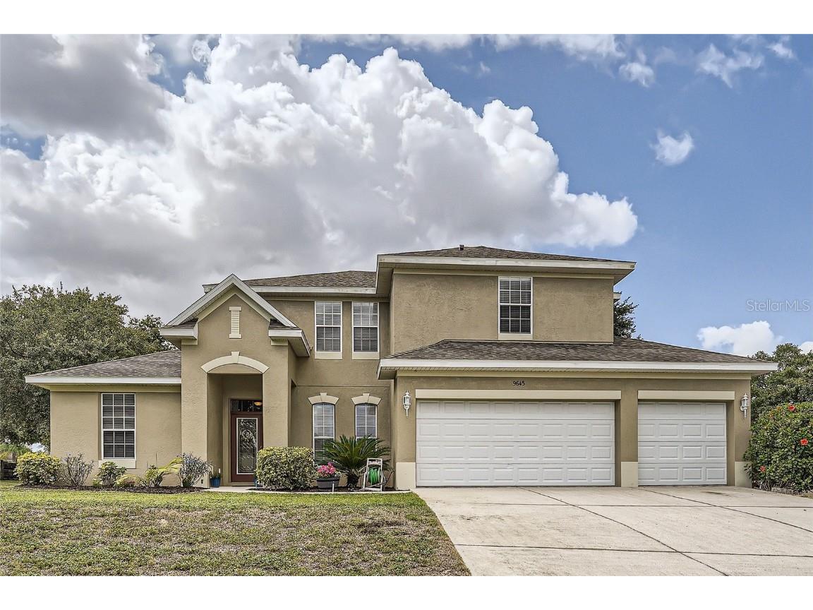 9645 Spring Lake Drive Clermont FL 34711 - LAKE MINNEOLA O6211057 image1