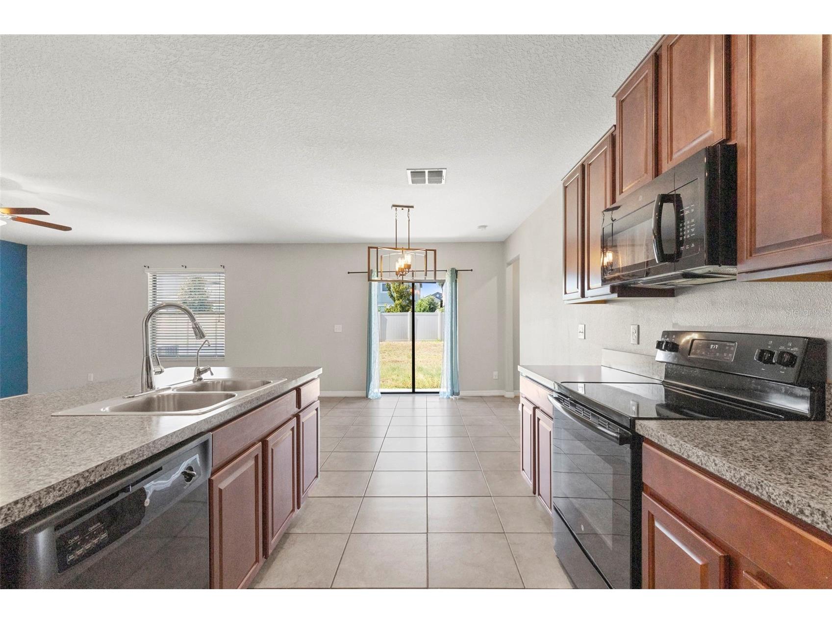 9648 Sage Creek Drive Ruskin FL 33573 TB8523194 image18