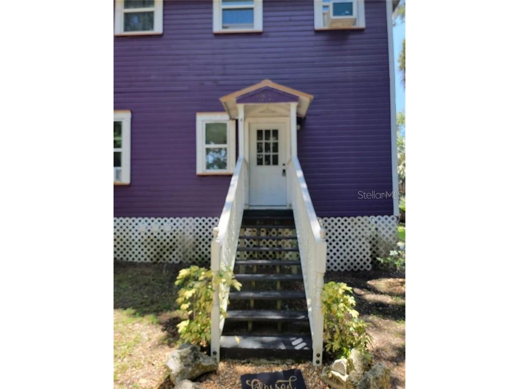 965 NE 2nd Street #4 Ocala FL 34470 OM712185 image1