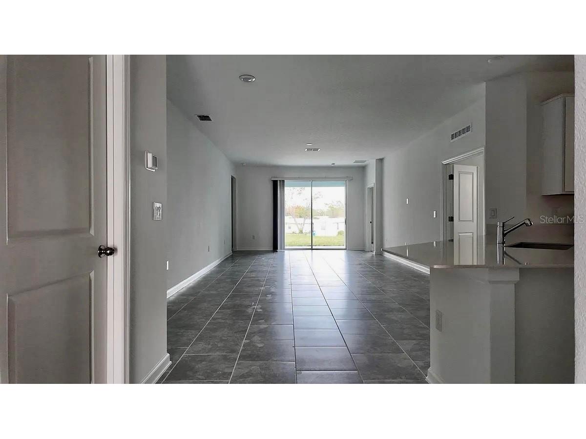 965 Waterfall Boulevard Davenport FL 33837 S5140478 image4