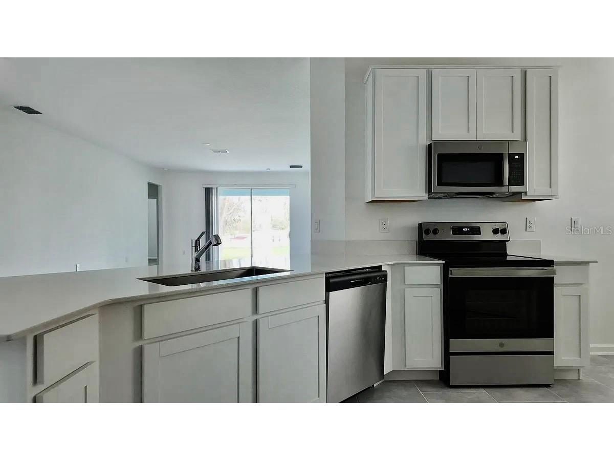 965 Waterfall Boulevard Davenport FL 33837 S5140478 image6