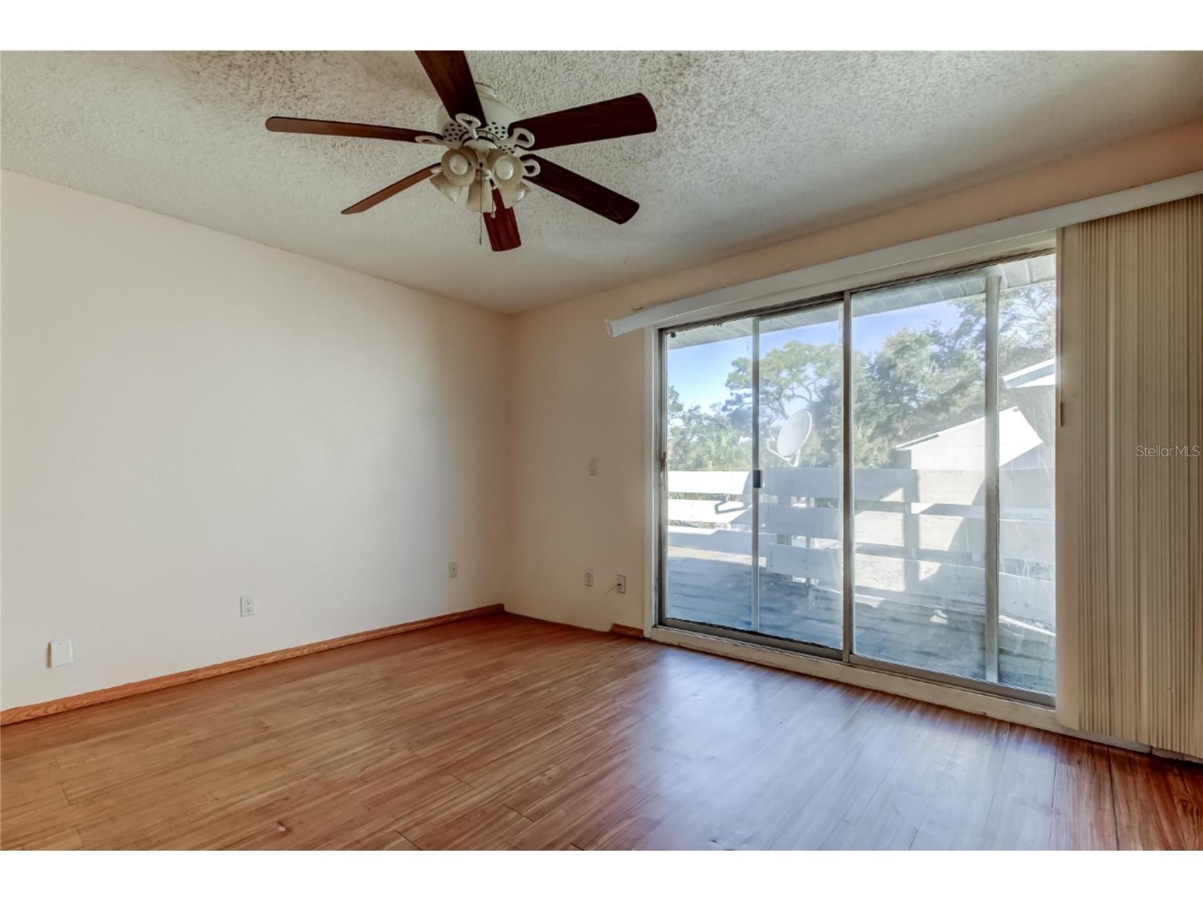 965 Whitman Drive Sarasota FL 34243 TB8467361 image16