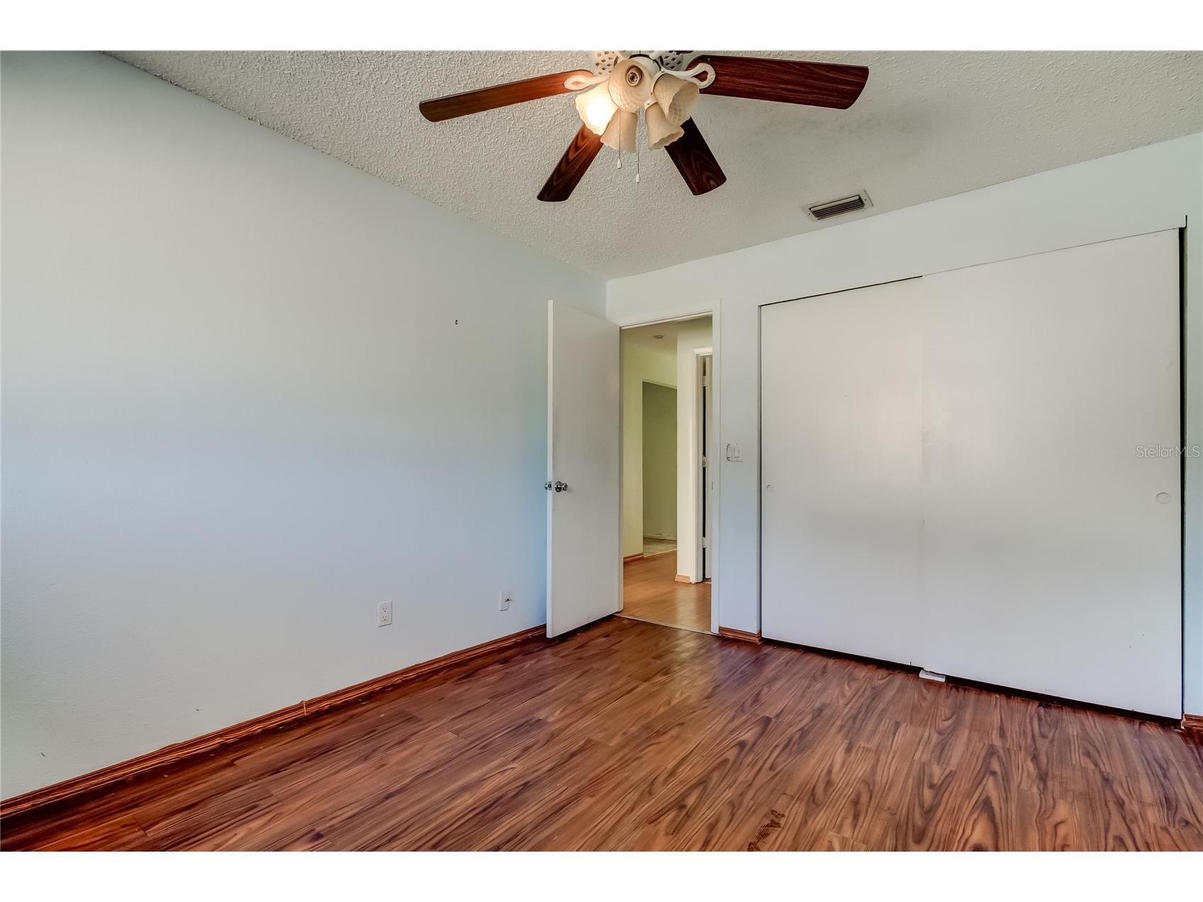 965 Whitman Drive Sarasota FL 34243 TB8467361 image20