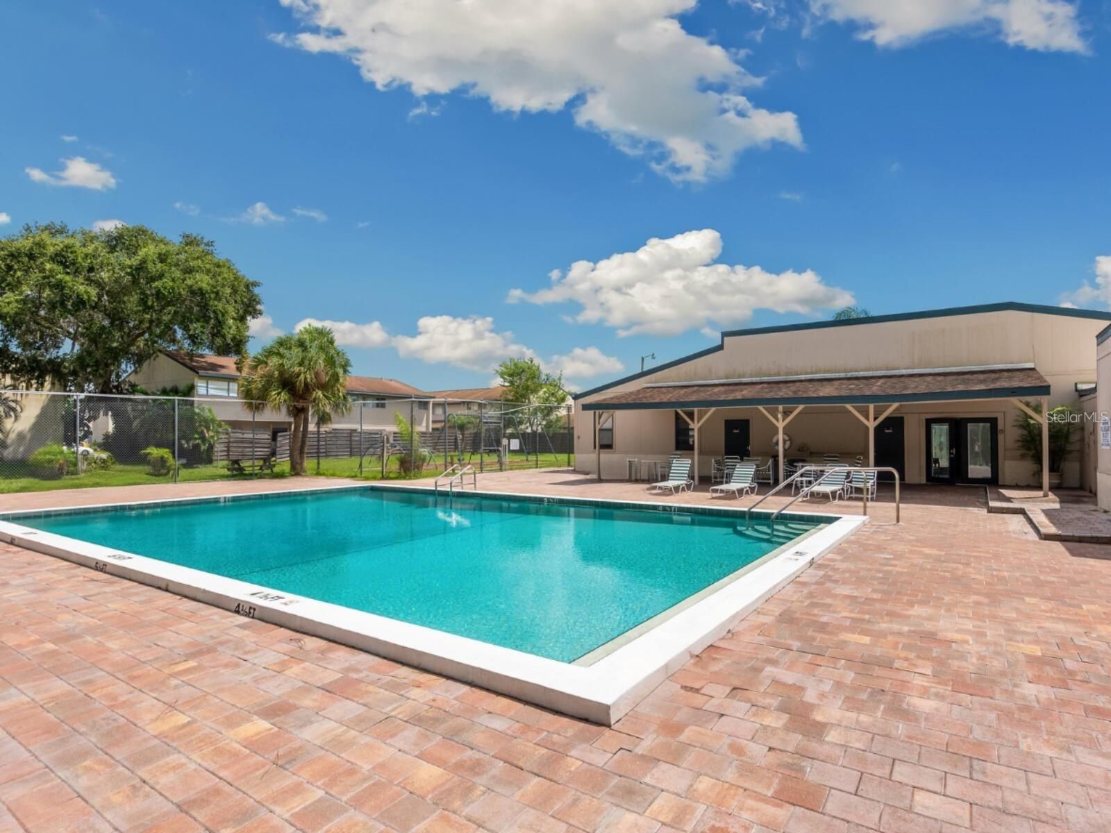 965 Whitman Drive Sarasota FL 34243 TB8467361 image29