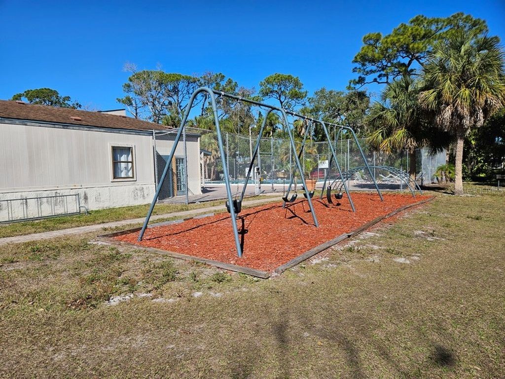 965 Whitman Drive Sarasota FL 34243 TB8467361 image30