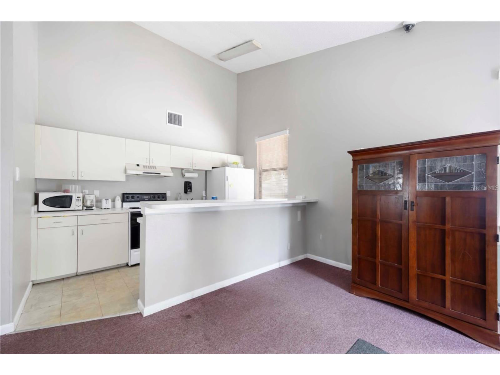 965 Whitman Drive Sarasota FL 34243 TB8467361 image32
