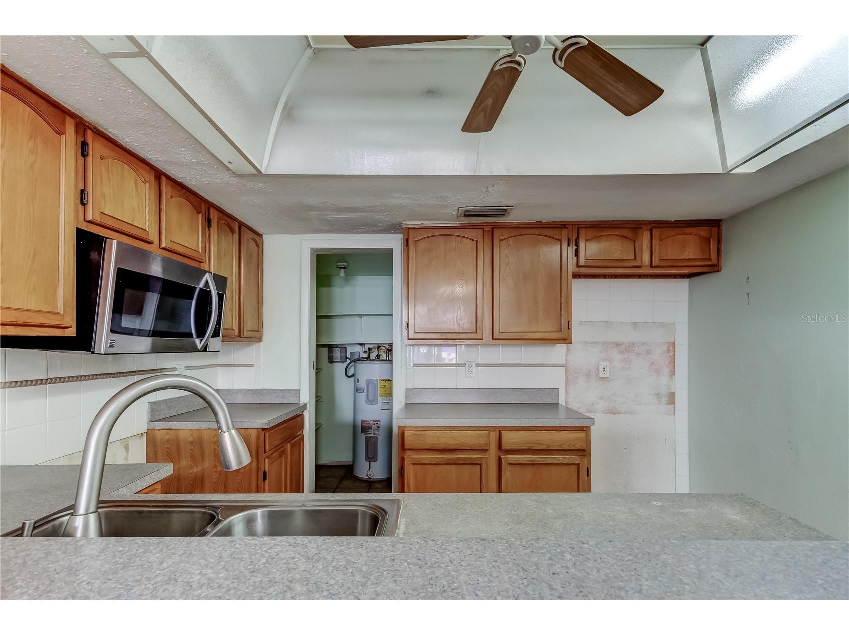 965 Whitman Drive Sarasota FL 34243 TB8467361 image7
