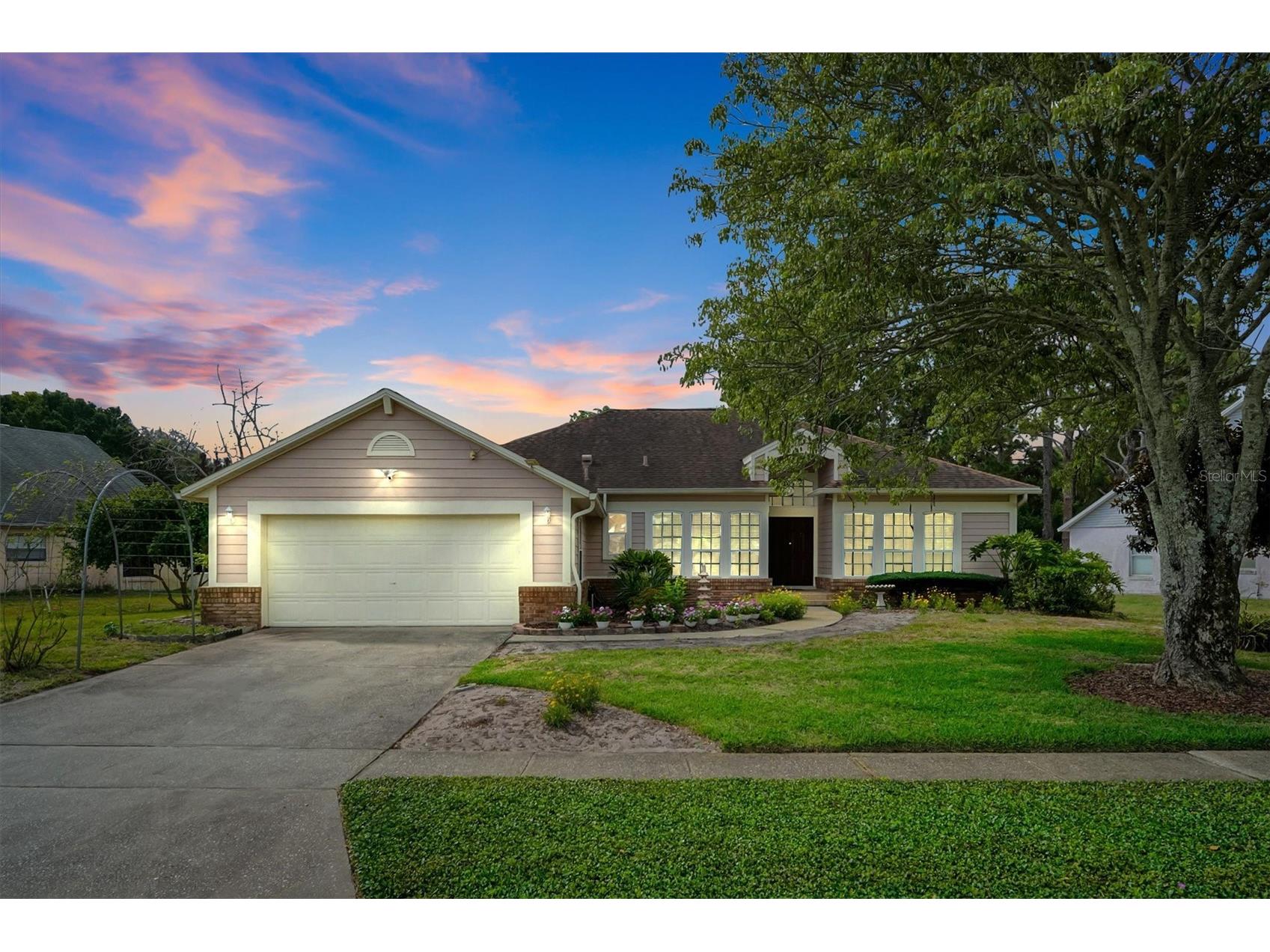 9655 Lake Douglas Place Orlando FL 32817 - LAKE DOUGLAS A4697236 image1