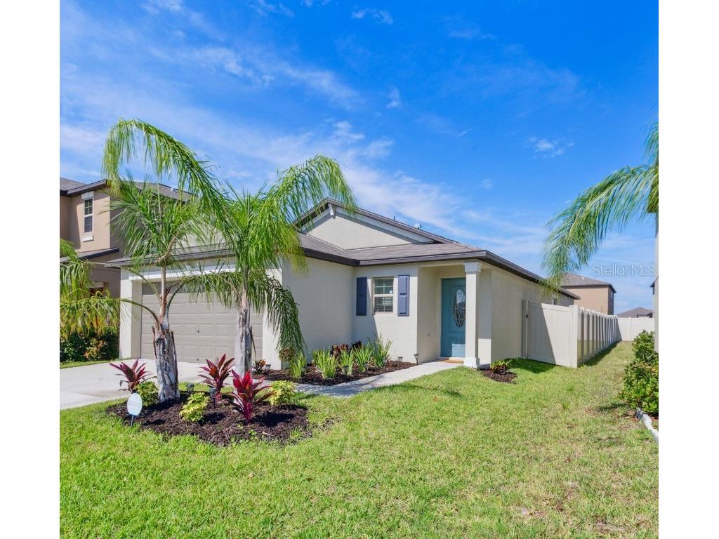 9657 Channing Hill Drive Ruskin FL 33573 T3448582 image1