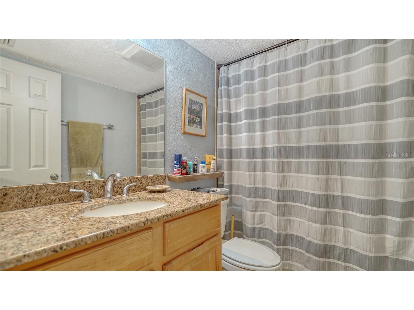 966 La Costa Circle #1 Sarasota FL 34237 A4640593 image17