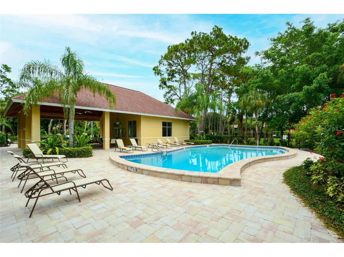 966 La Costa Circle #1 Sarasota FL 34237 A4640593 image24