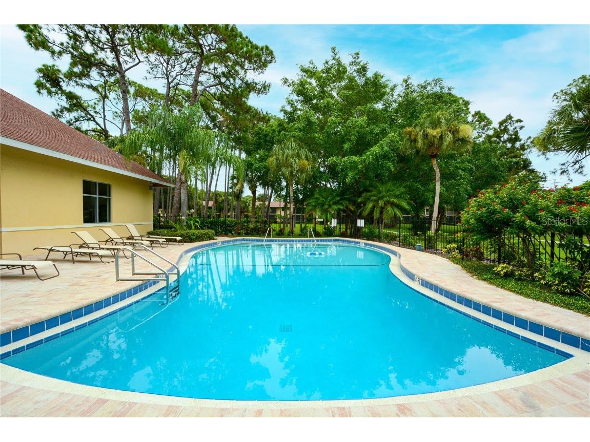 966 La Costa Circle #1 Sarasota FL 34237 A4640593 image25