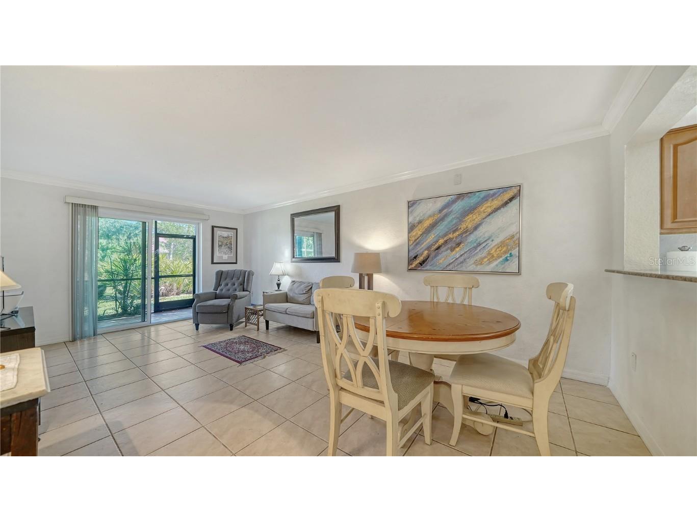 966 La Costa Circle #1 Sarasota FL 34237 A4640593 image9