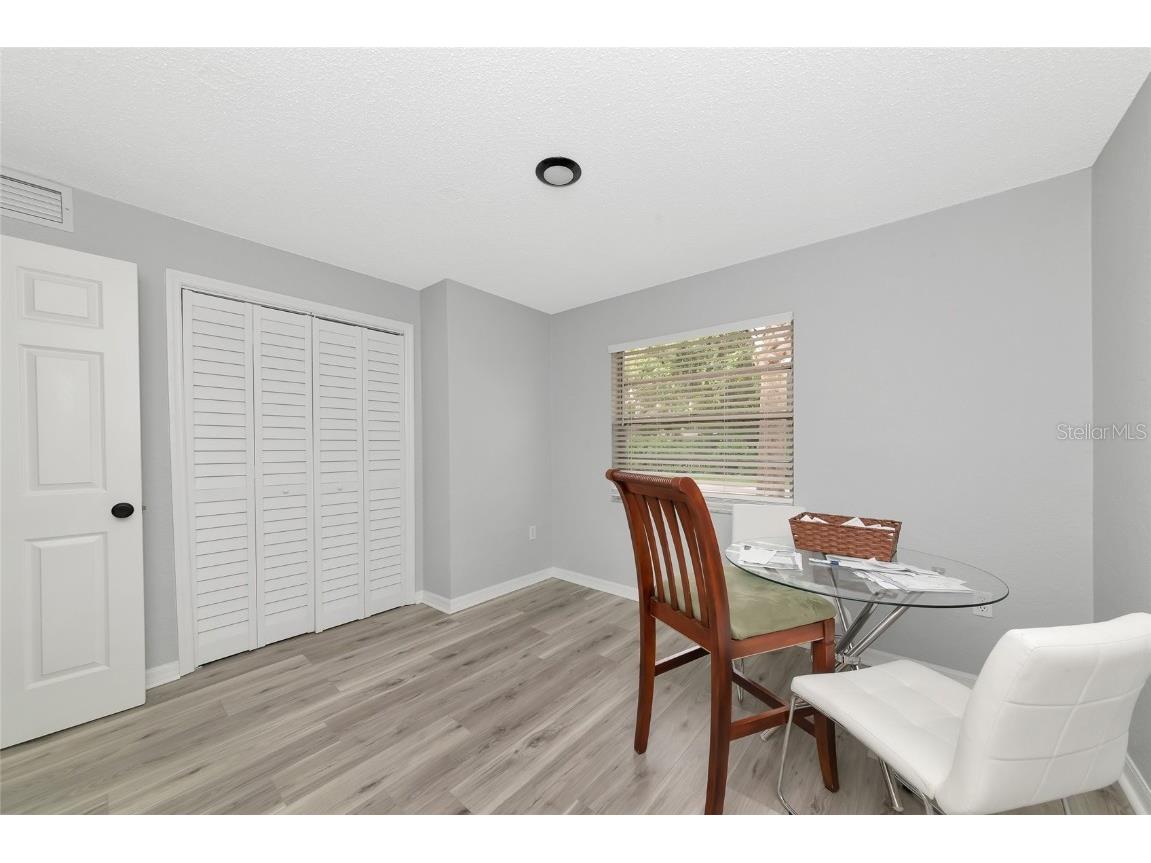 966 La Costa Circle #5 Sarasota FL 34237 A4665073 image25