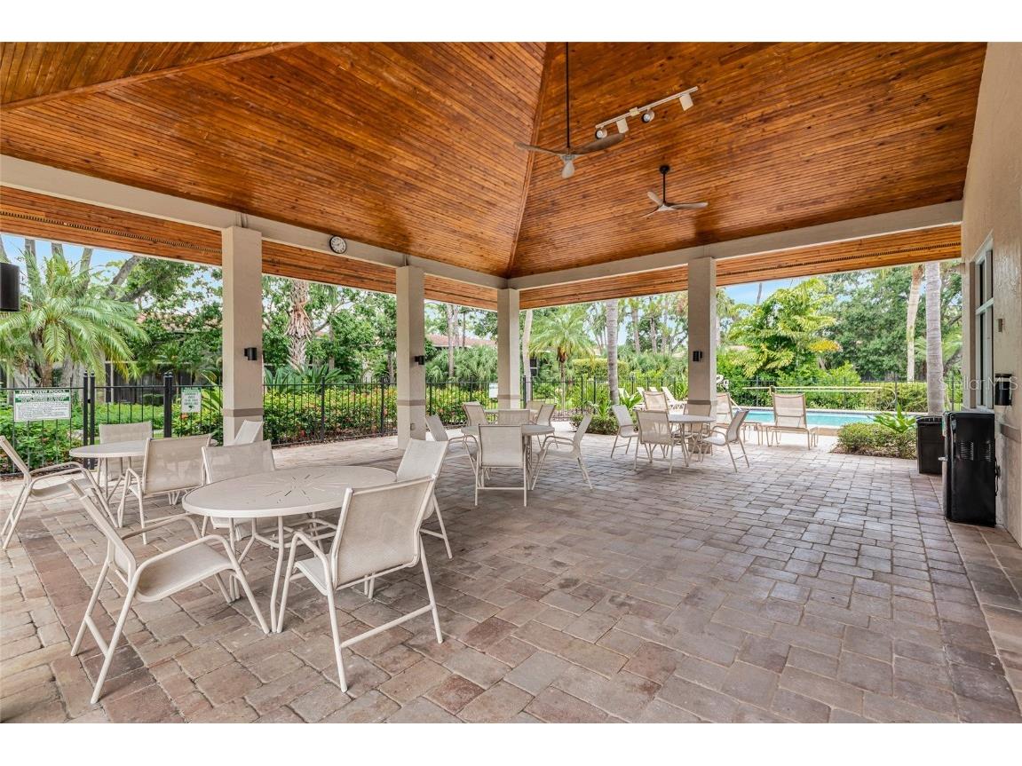 966 La Costa Circle #5 Sarasota FL 34237 A4665073 image33