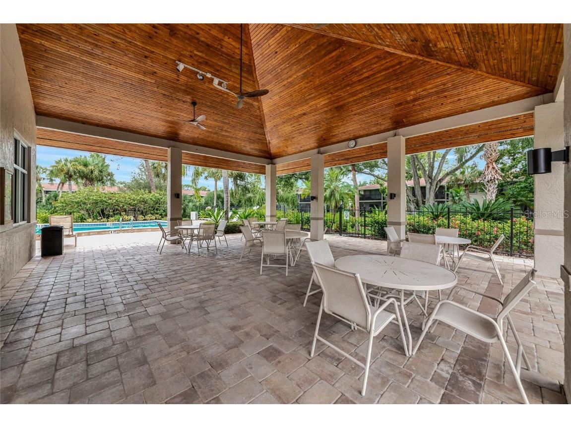 966 La Costa Circle #5 Sarasota FL 34237 A4665073 image34