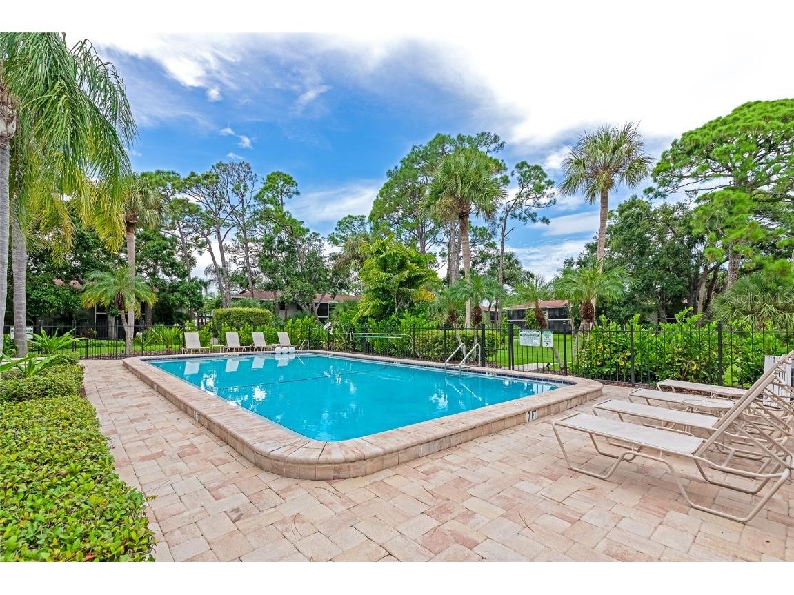 966 La Costa Circle #5 Sarasota FL 34237 A4665073 image35