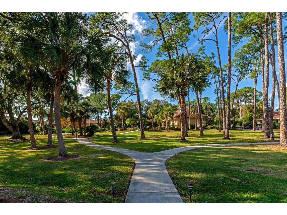 966 La Costa Circle #5 Sarasota FL 34237 A4665073 image38