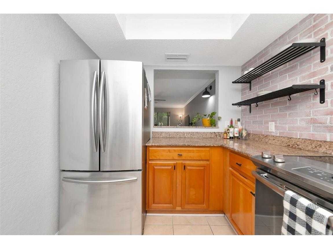 966 La Costa Circle #5 Sarasota FL 34237 A4665073 image7