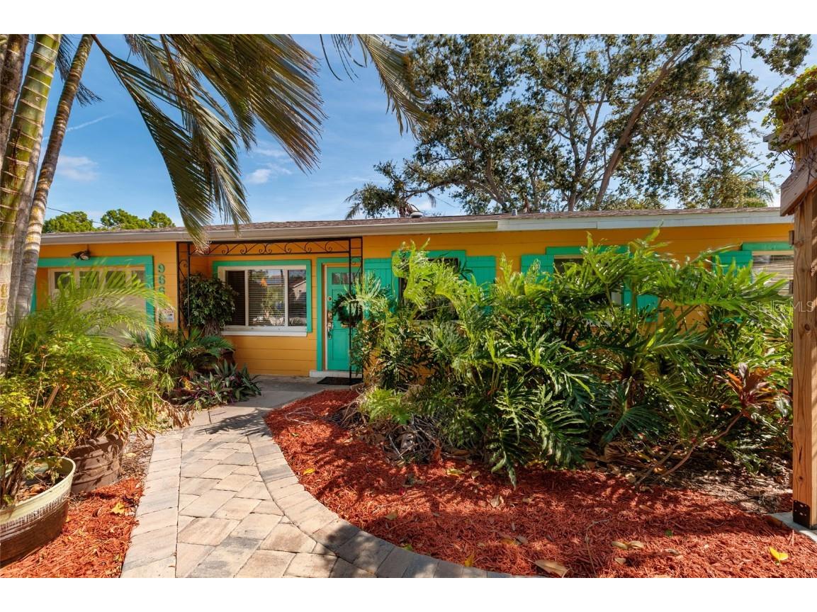 9665 2nd Street N Saint Petersburg FL 33702 TB8447123 image1
