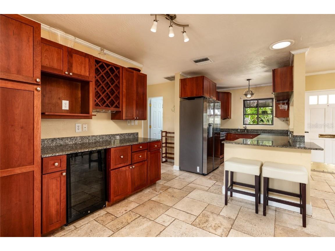 9665 2nd Street N Saint Petersburg FL 33702 TB8447123 image11