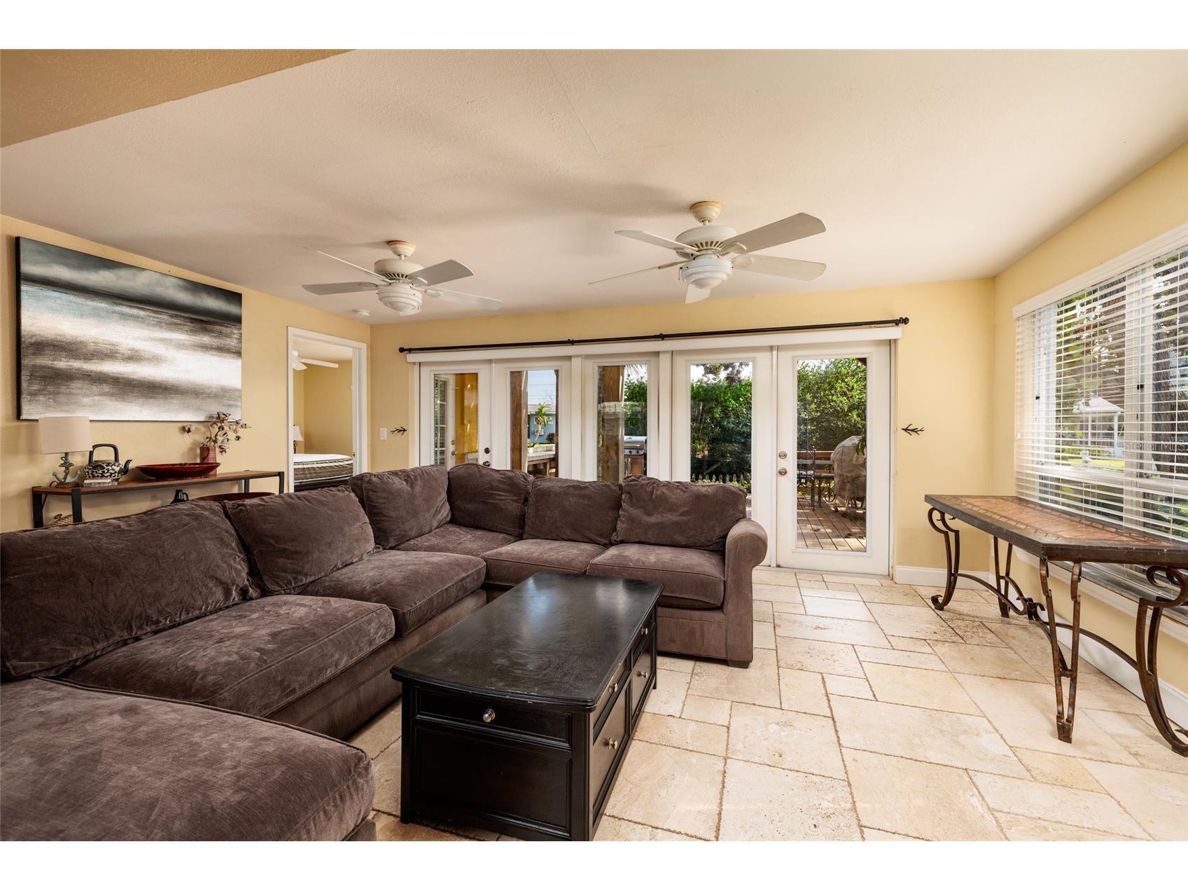 9665 2nd Street N Saint Petersburg FL 33702 TB8485017 image5