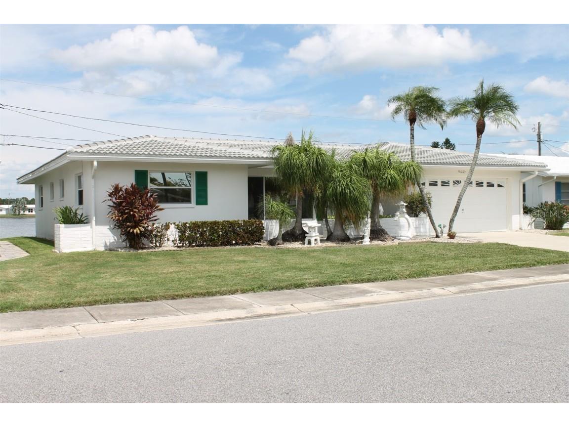 9665 Mainlands Boulevard W Pinellas Park FL 33782 - LAKE TAMARAC TB8422967 image1