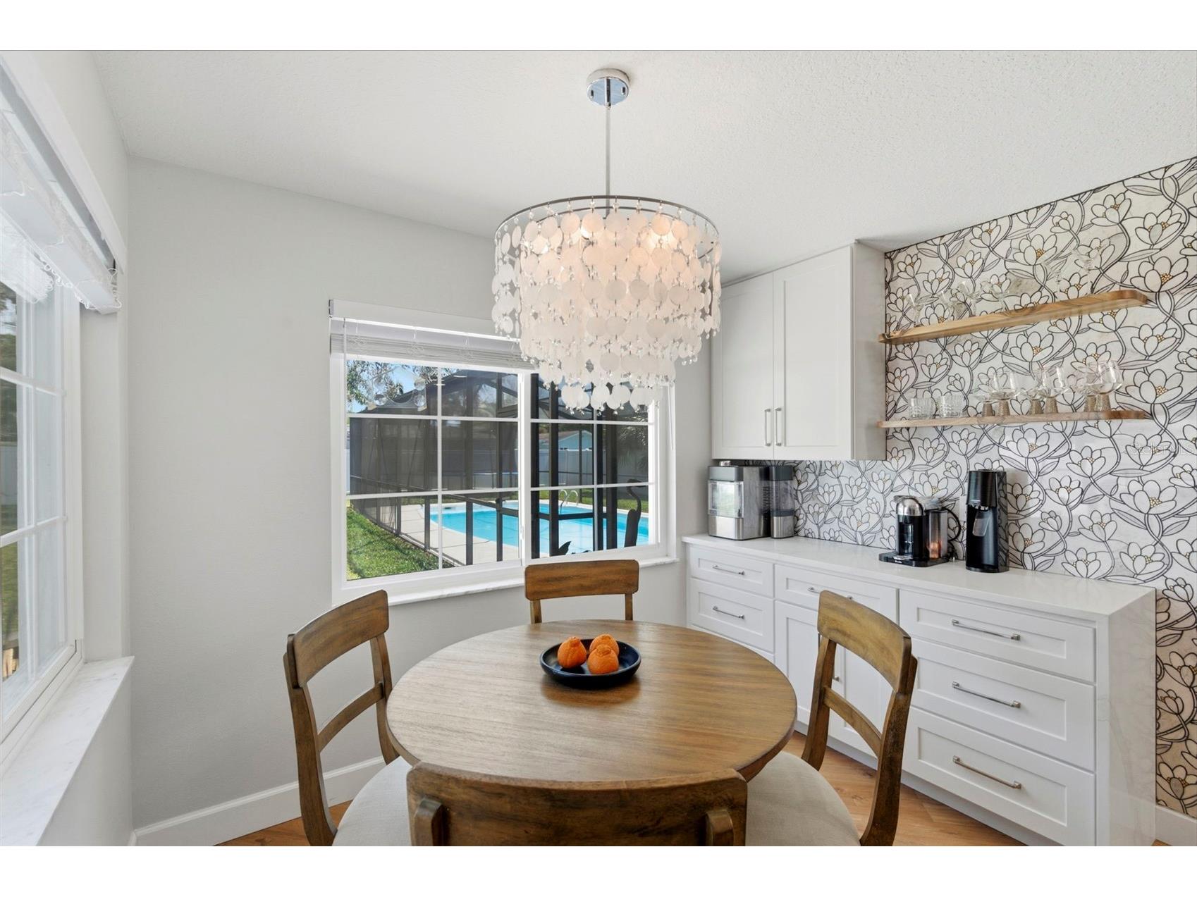 9667 123rd Way Seminole FL 33772 TB8489172 image25
