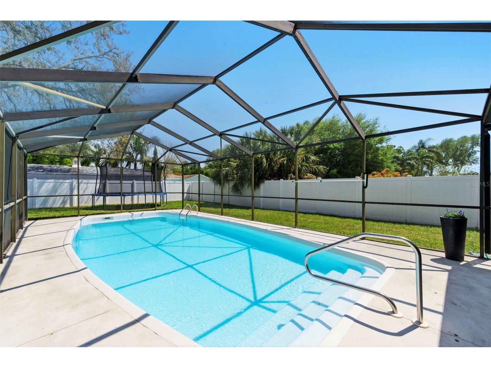 9667 123rd Way Seminole FL 33772 TB8489172 image48