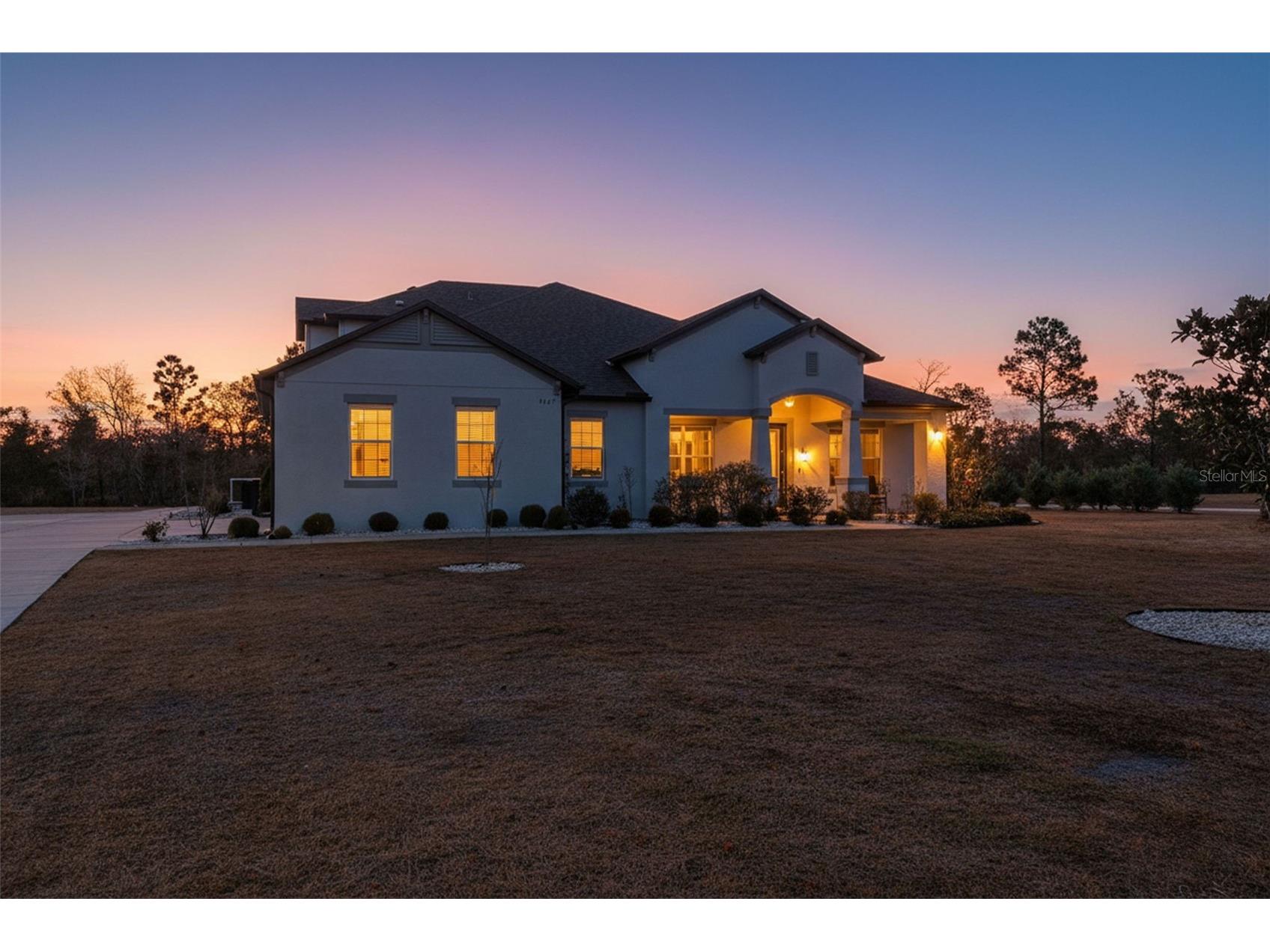 9667 Pantera Loop Weeki Wachee FL 34613 W7883057 image1